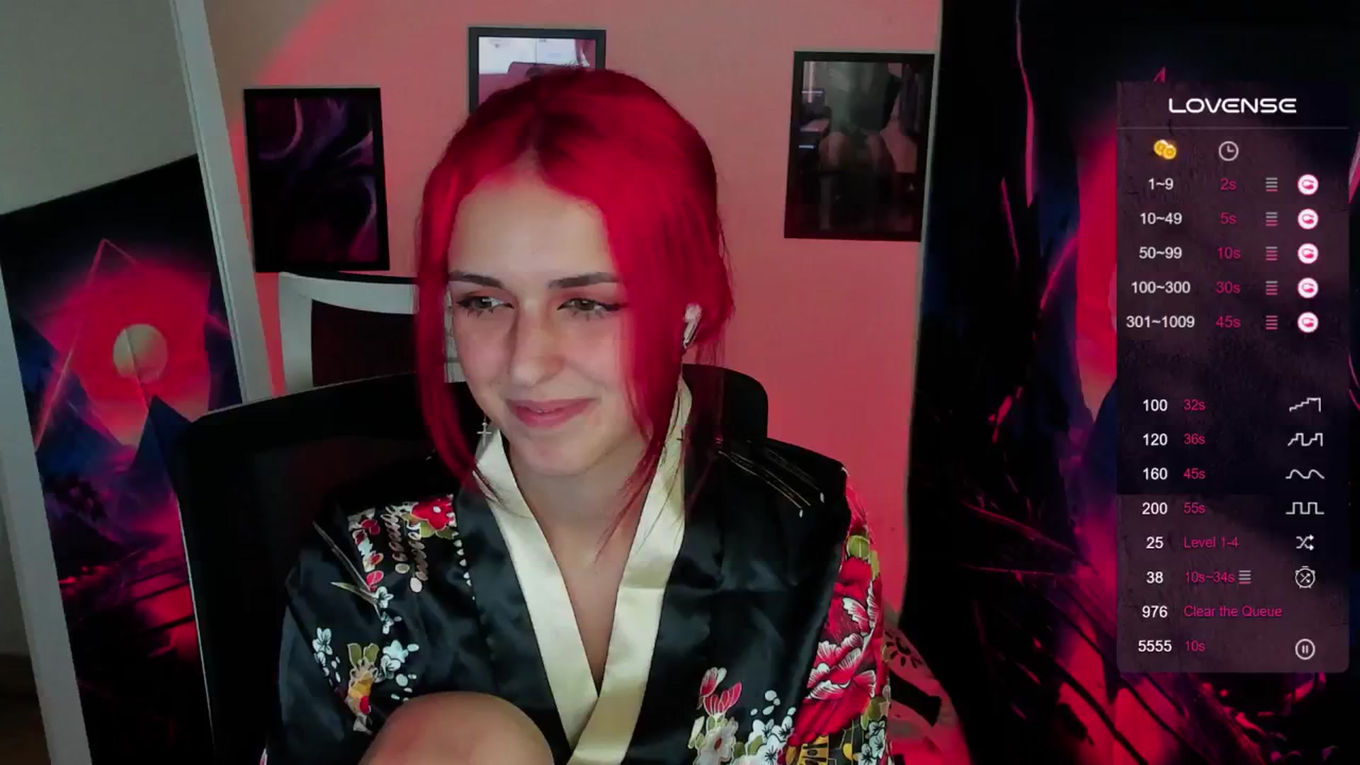 Gallery image thumbnail from Lurenn's myfreecams stream on, 09/19/2024, 24:04 image 4 of 20