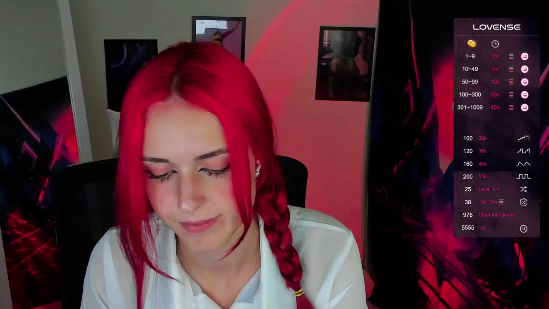 Gallery image thumbnail from Lurenn's myfreecams stream on, 09/20/2024, 21:27 image 17 of 20