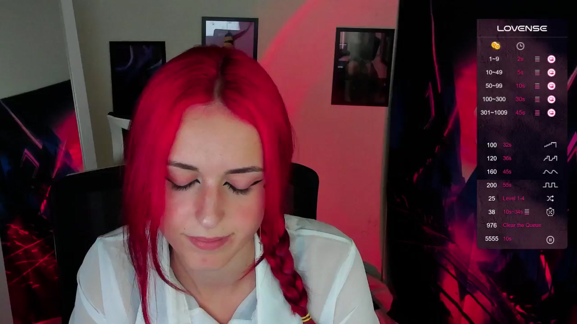 Gallery image thumbnail from Lurenn's myfreecams stream on, 09/20/2024, 21:27 image 16 of 20