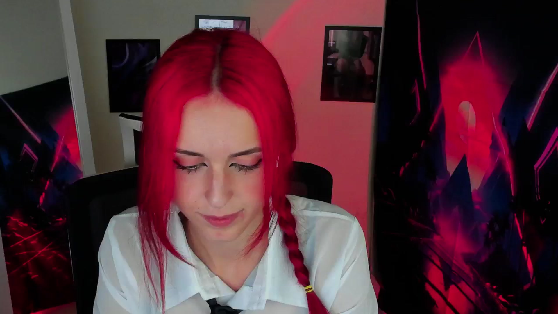 Gallery image thumbnail from Lurenn's myfreecams stream on, 09/20/2024, 22:52 image 20 of 20