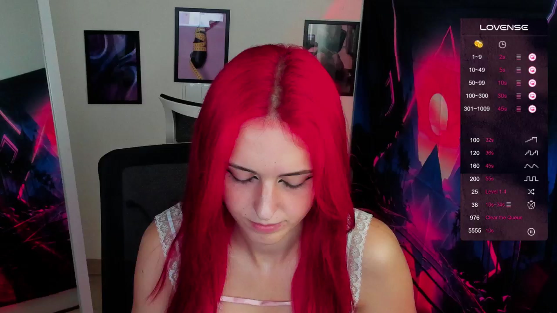 Gallery image thumbnail from Lurenn's myfreecams stream on, 09/21/2024, 15:39 image 17 of 20