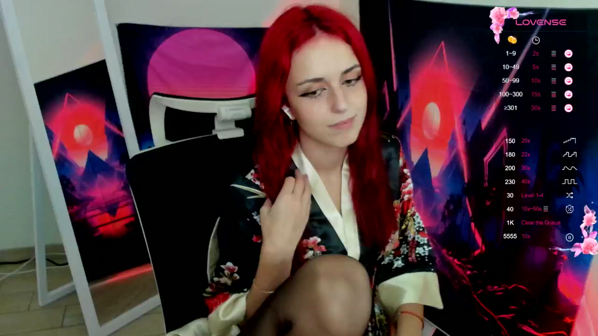 Gallery image thumbnail from Lurenn's myfreecams stream on, 09/26/2024, 18:00 image 2 of 20