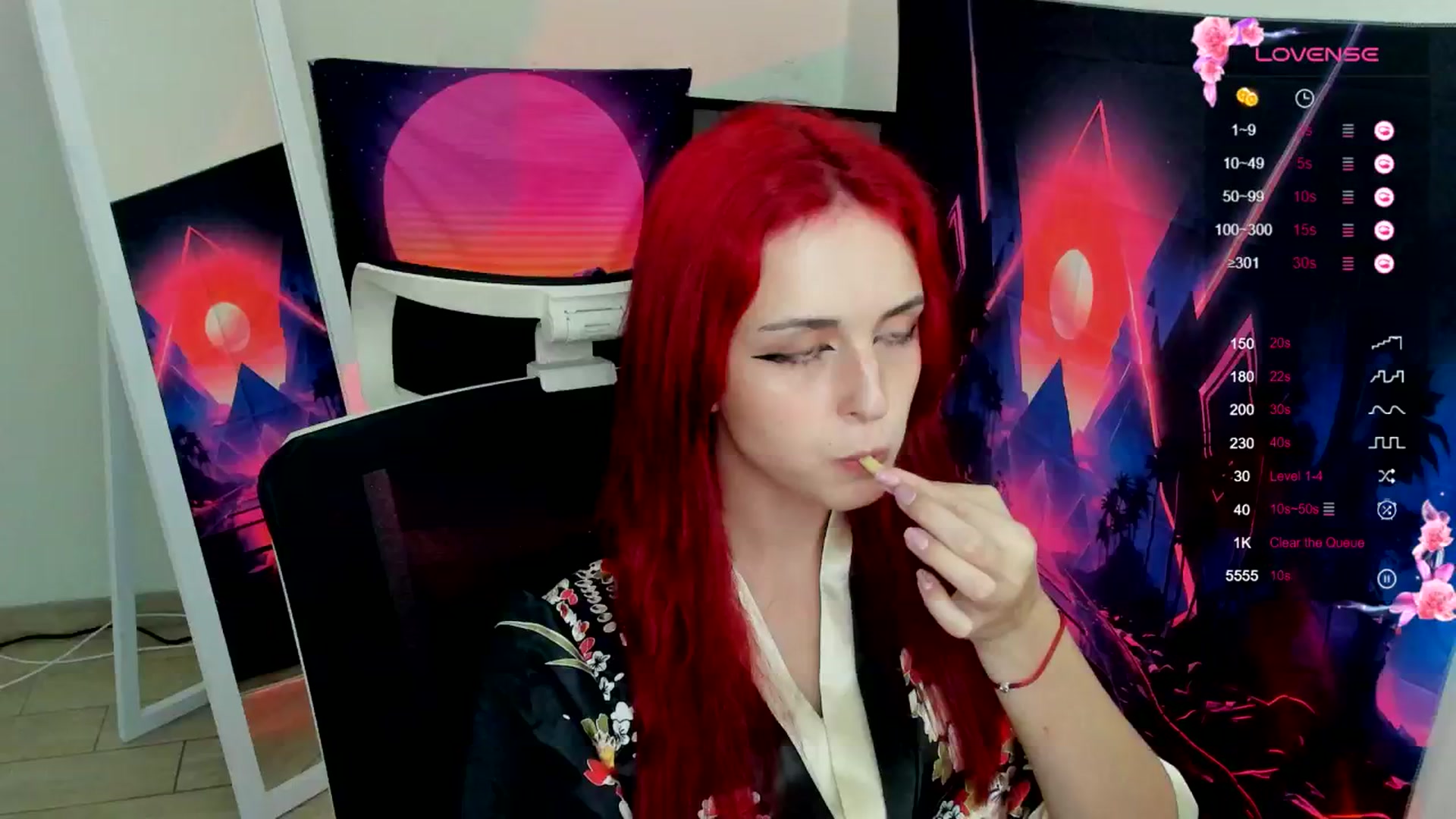 Gallery image thumbnail from Lurenn's myfreecams stream on, 09/26/2024, 18:00 image 4 of 20