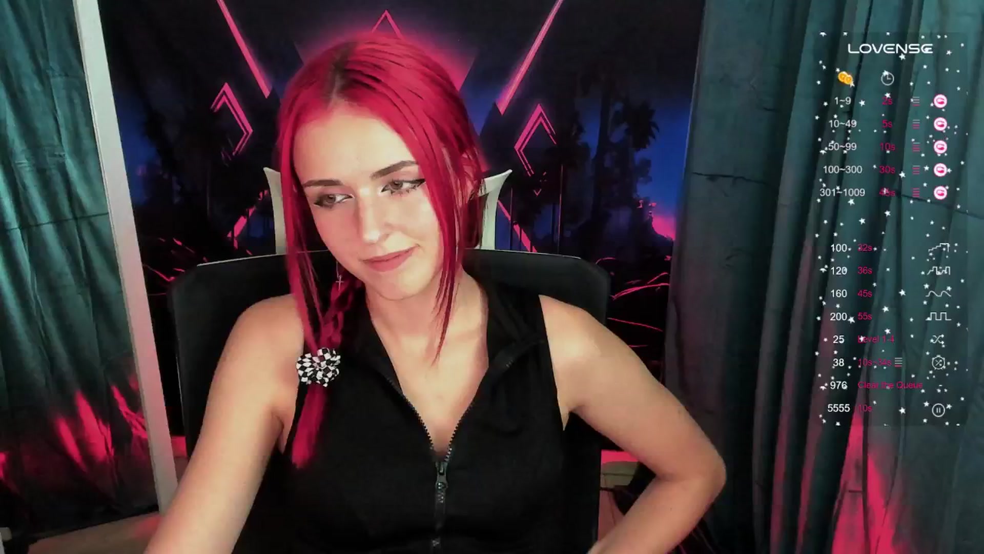 Gallery image thumbnail from Lurenn's myfreecams stream on, 10/01/2024, 22:18 image 16 of 20