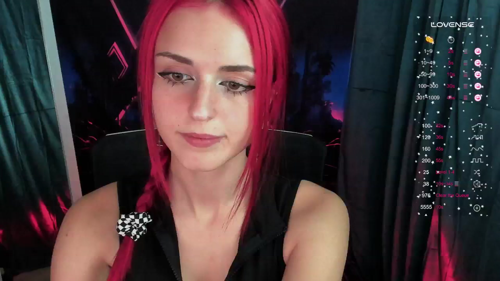 Gallery image thumbnail from Lurenn's myfreecams stream on, 10/01/2024, 22:18 image 17 of 20