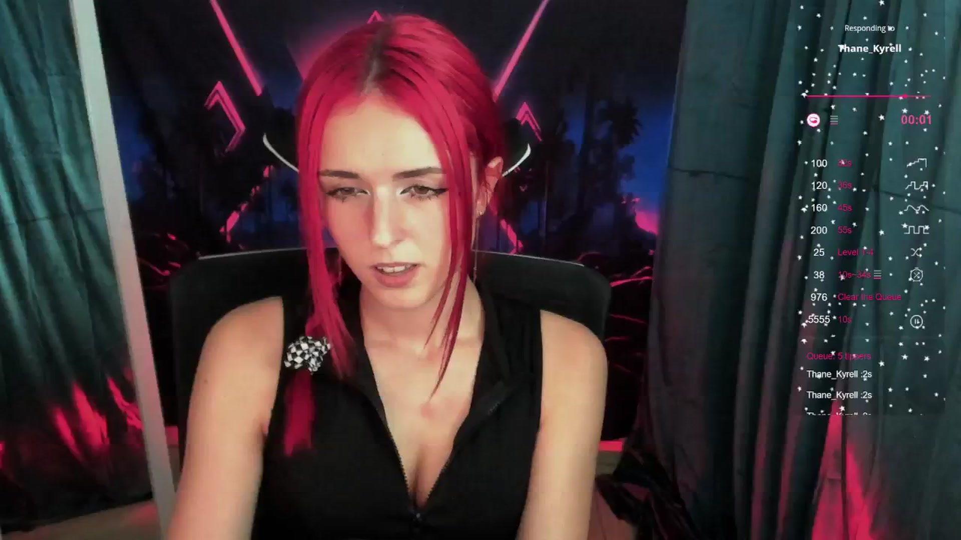 Gallery image thumbnail from Lurenn's myfreecams stream on, 10/01/2024, 22:18 image 6 of 20