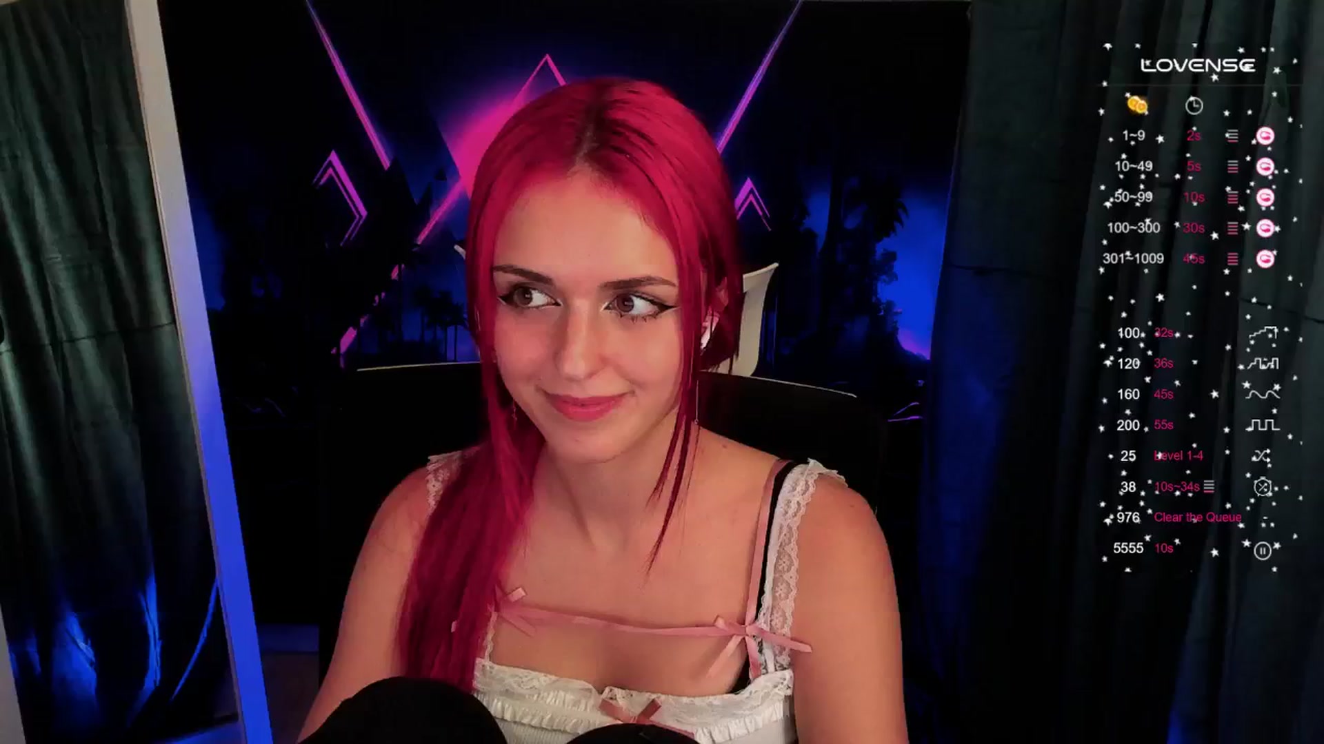 Gallery image thumbnail from Lurenn's myfreecams stream on, 10/02/2024, 17:47 image 5 of 20
