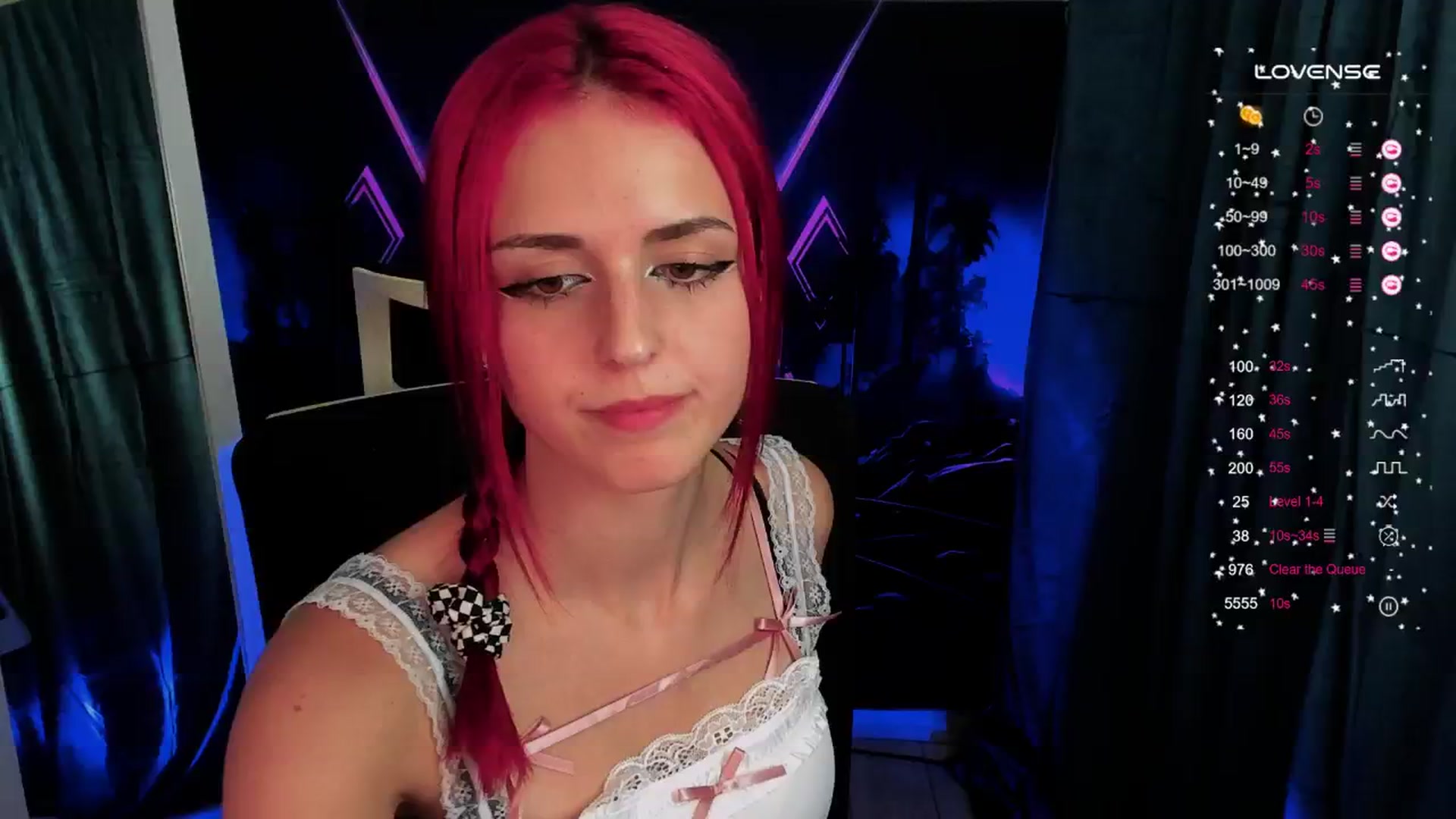 Gallery image thumbnail from Lurenn's myfreecams stream on, 10/02/2024, 17:47 image 19 of 20