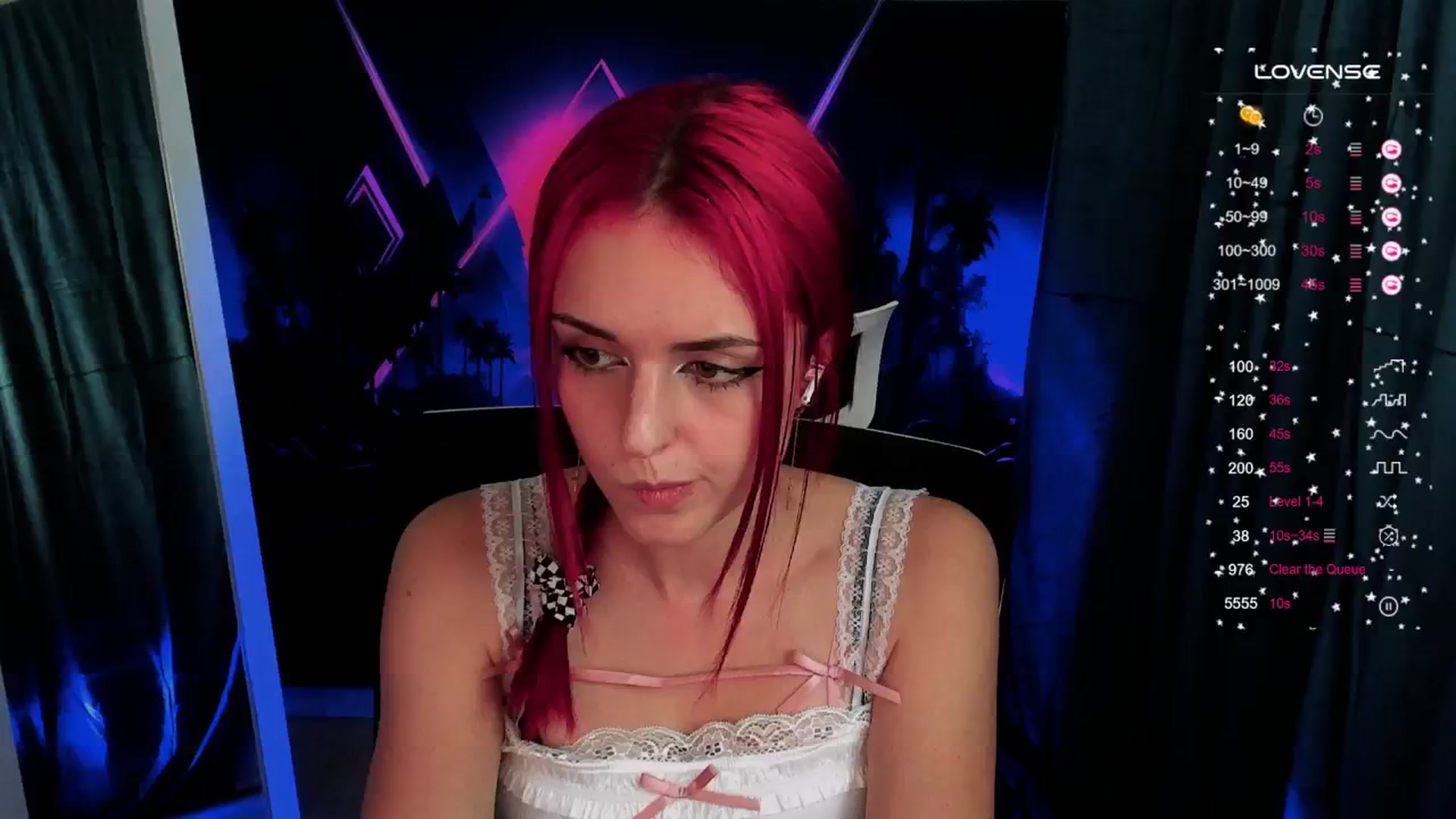 Gallery image thumbnail from Lurenn's myfreecams stream on, 10/02/2024, 17:47 image 14 of 20
