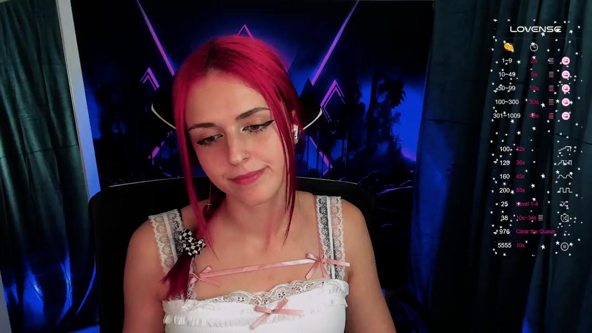 Gallery image thumbnail from Lurenn's myfreecams stream on, 10/02/2024, 17:47 image 11 of 20