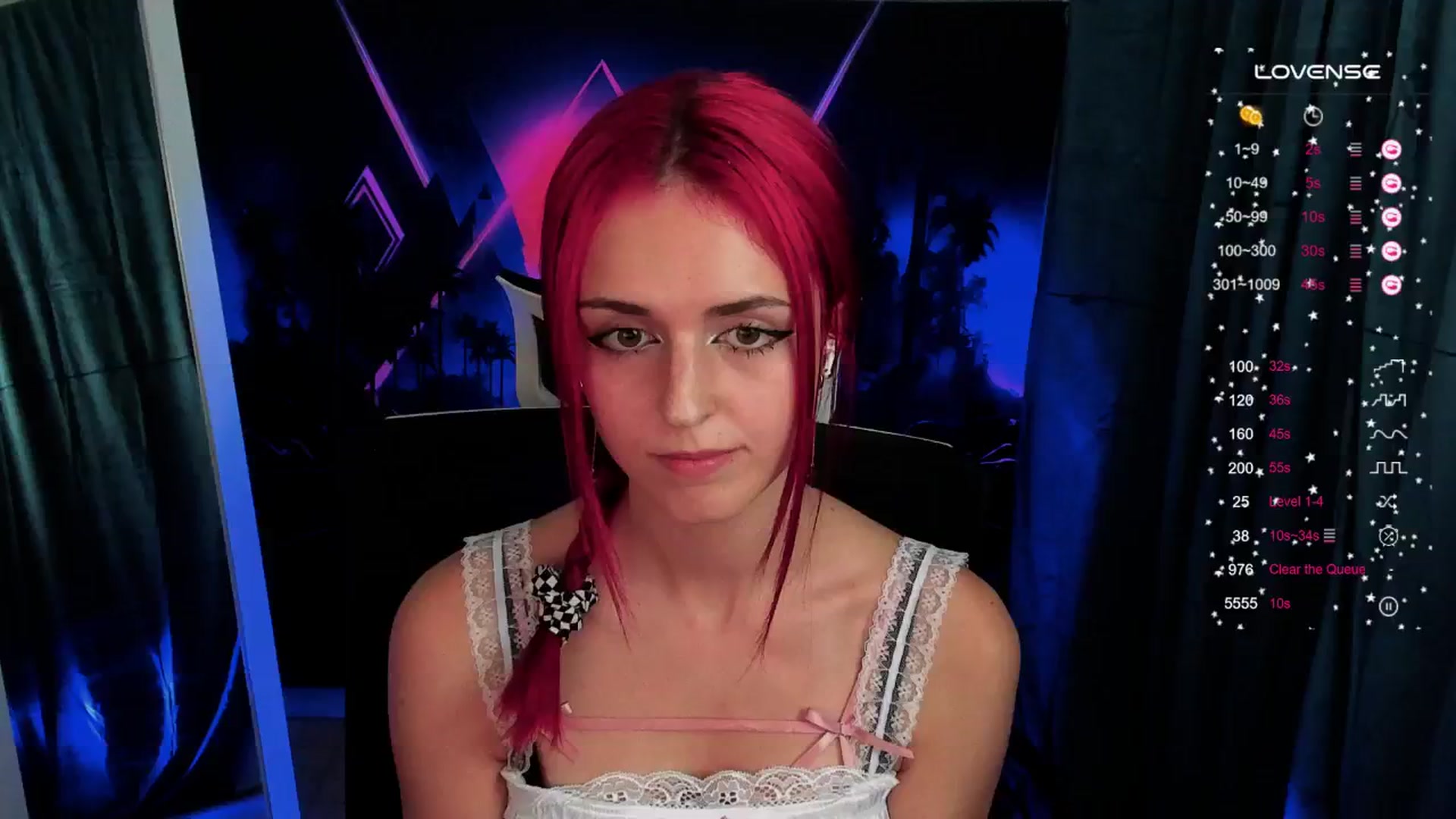 Gallery image thumbnail from Lurenn's myfreecams stream on, 10/02/2024, 17:47 image 15 of 20