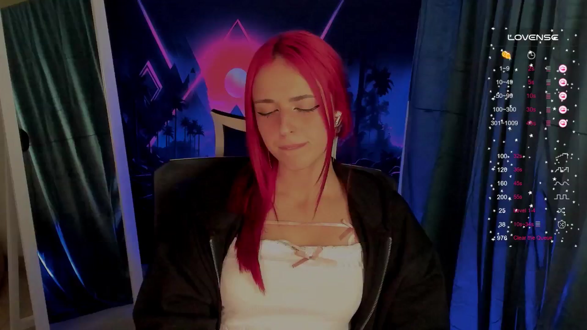 Gallery image thumbnail from Lurenn's myfreecams stream on, 10/04/2024, 01:15 image 17 of 20