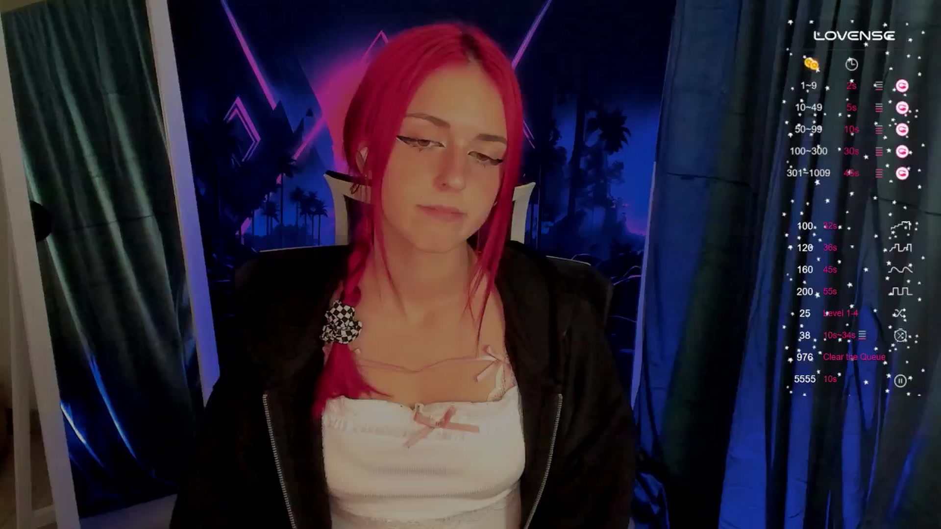 Gallery image thumbnail from Lurenn's myfreecams stream on, 10/04/2024, 01:15 image 11 of 20