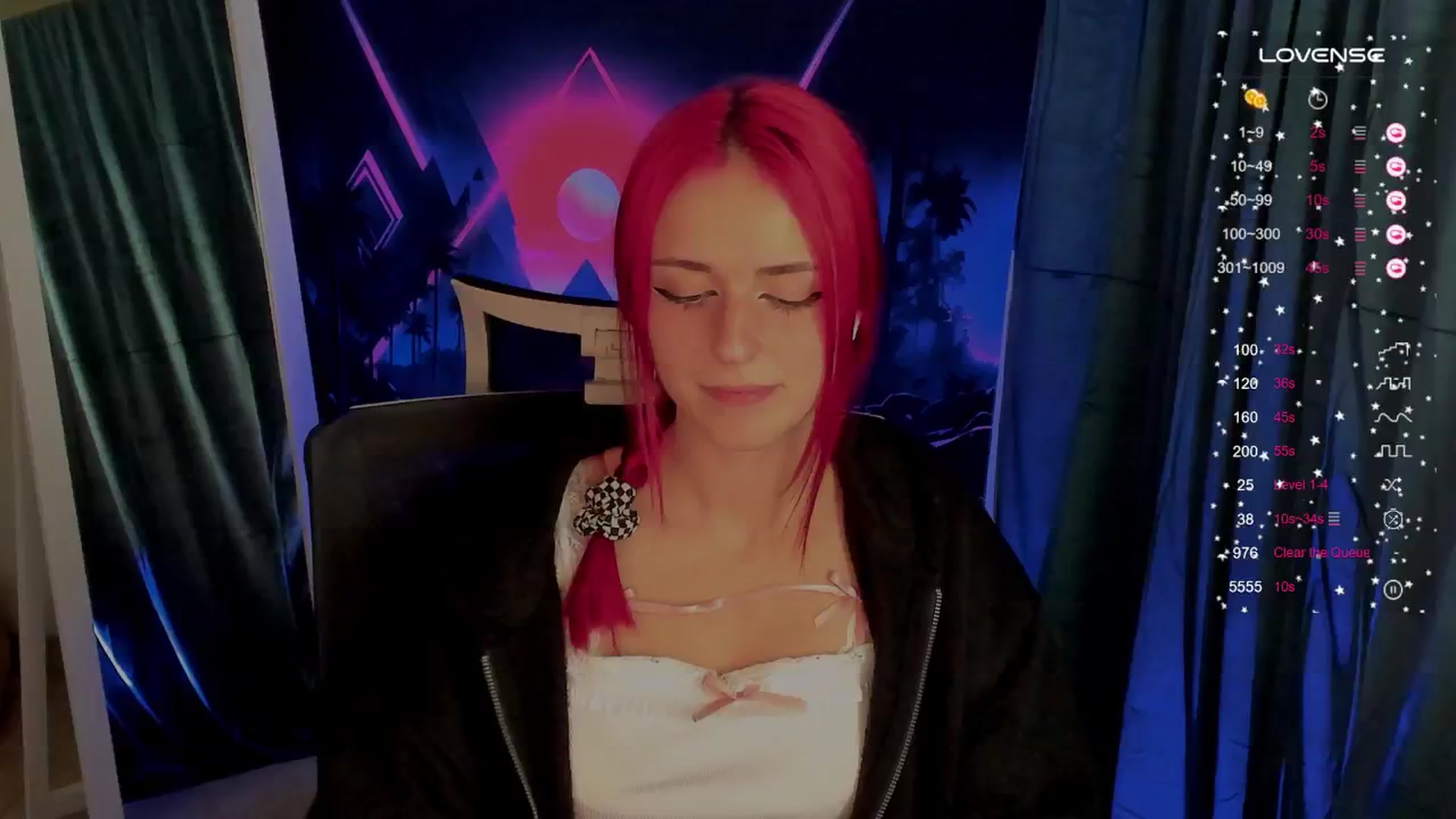 Gallery image thumbnail from Lurenn's myfreecams stream on, 10/04/2024, 01:15 image 9 of 20