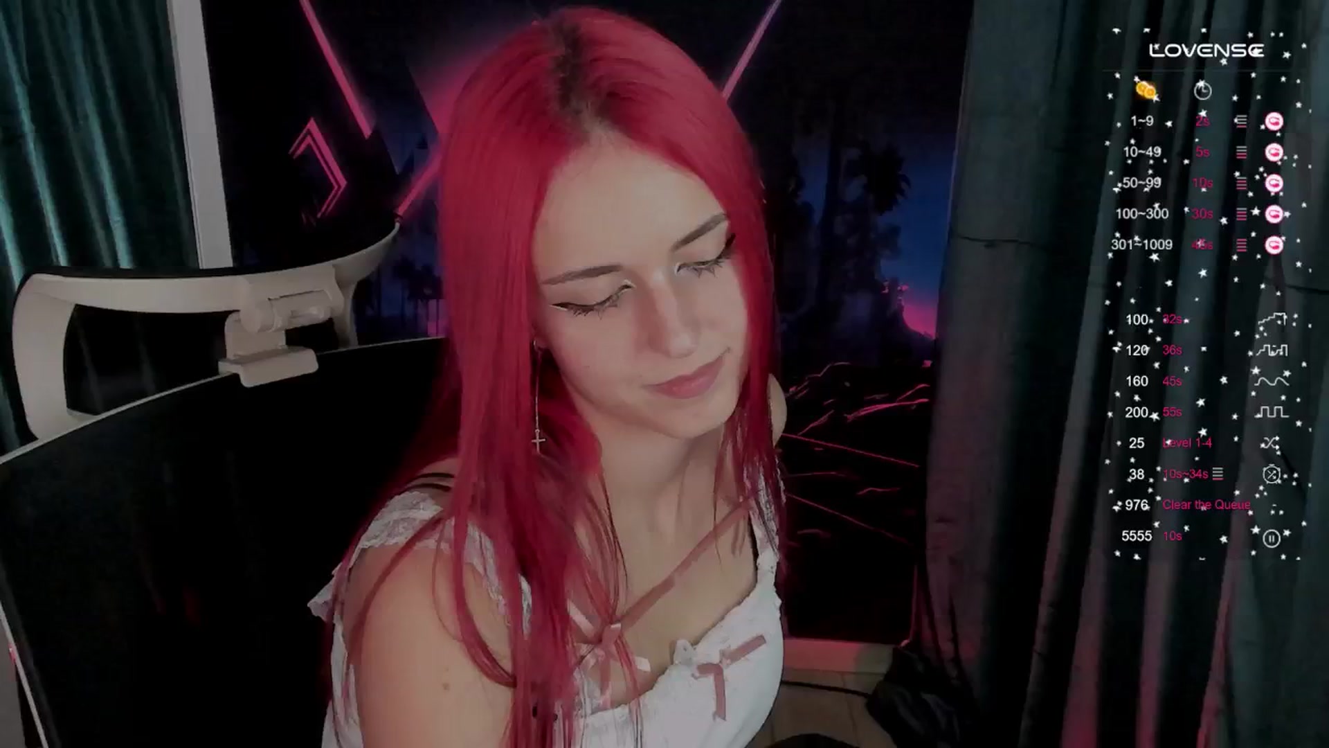 Gallery image thumbnail from Lurenn's myfreecams stream on, 10/04/2024, 19:16 image 13 of 20