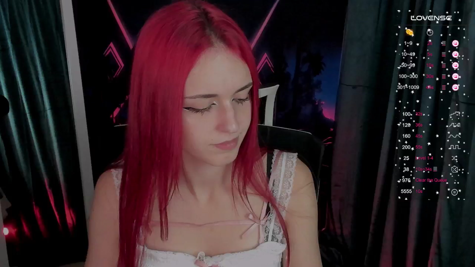 Gallery image thumbnail from Lurenn's myfreecams stream on, 10/04/2024, 19:16 image 12 of 20