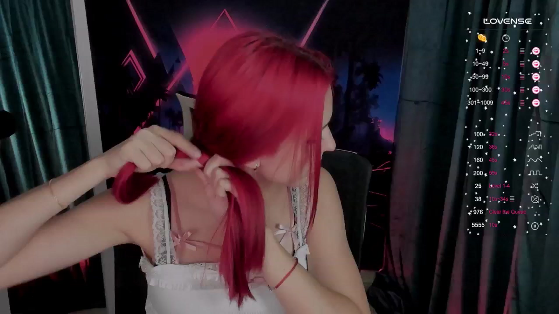 Gallery image thumbnail from Lurenn's myfreecams stream on, 10/04/2024, 19:16 image 16 of 20