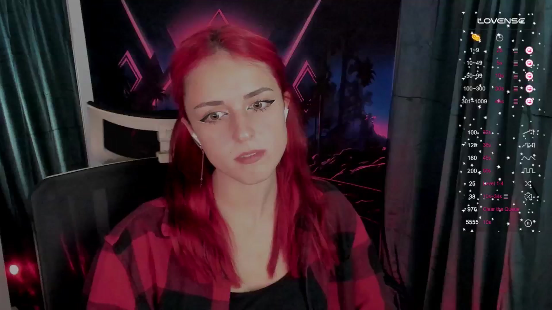 Gallery image thumbnail from Lurenn's myfreecams stream on, 10/04/2024, 21:32 image 8 of 20