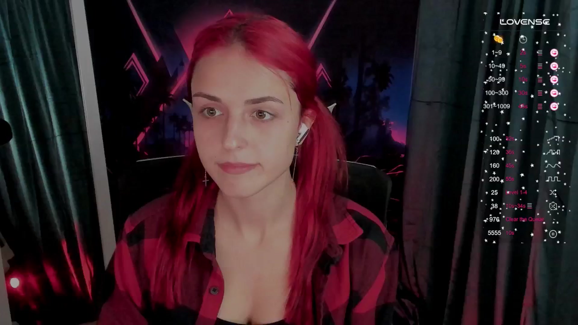 Gallery image thumbnail from Lurenn's myfreecams stream on, 10/04/2024, 21:32 image 19 of 20