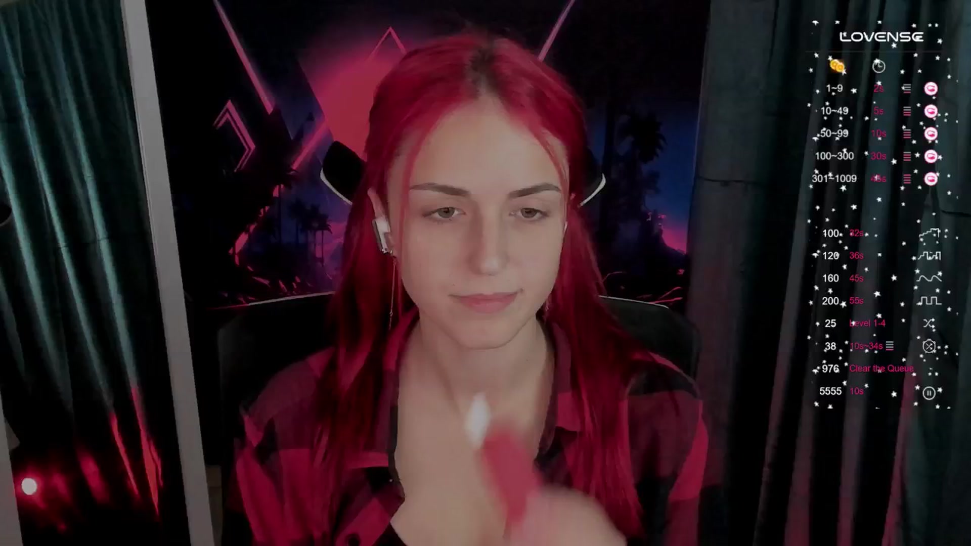 Gallery image thumbnail from Lurenn's myfreecams stream on, 10/04/2024, 22:59 image 14 of 20