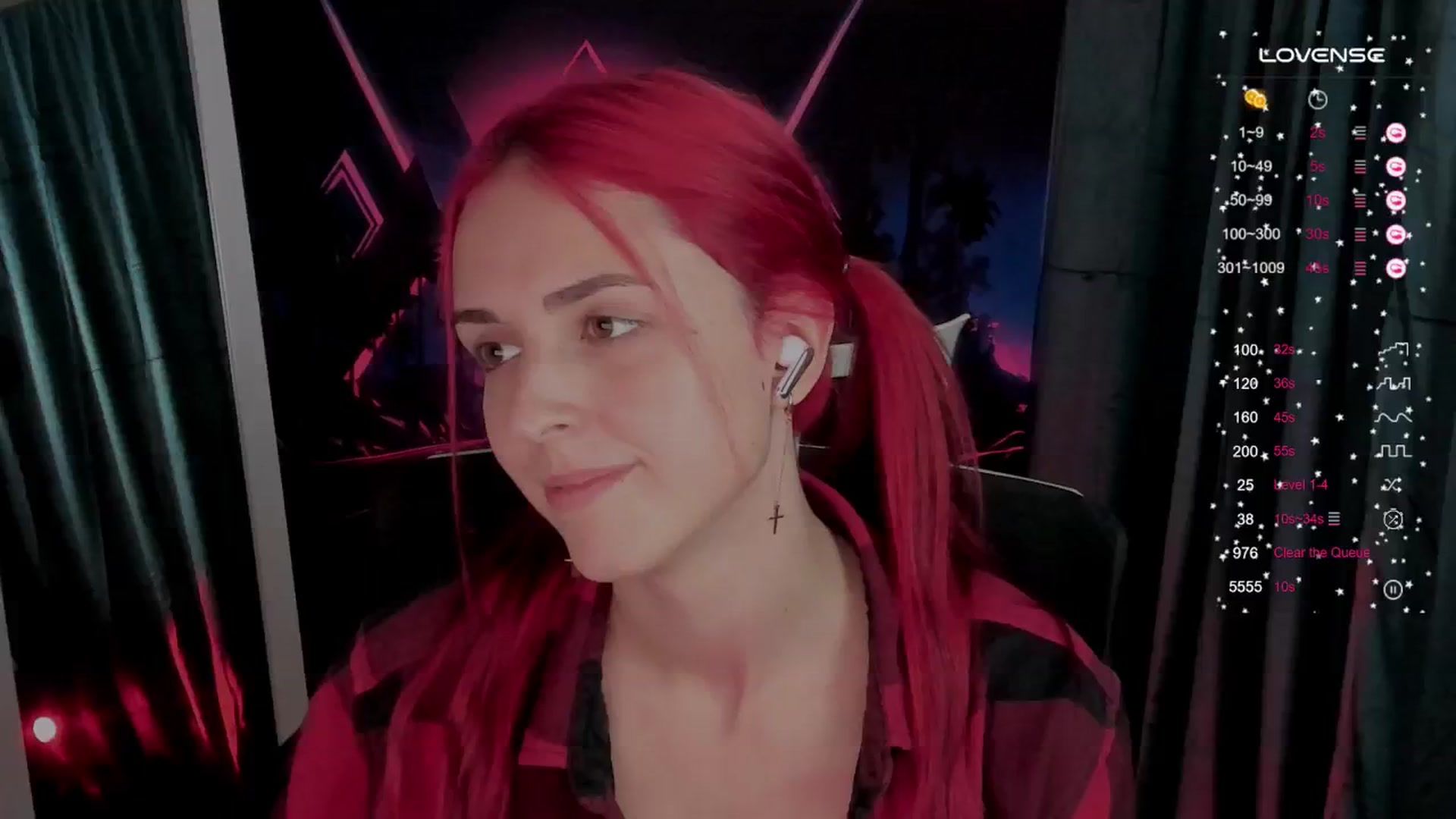 Gallery image thumbnail from Lurenn's myfreecams stream on, 10/04/2024, 22:59 image 6 of 20