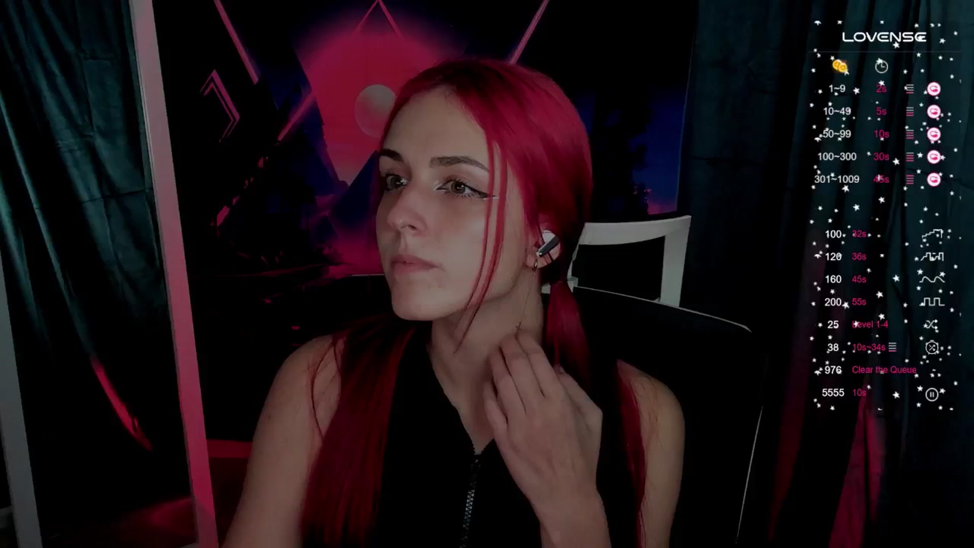 Gallery image thumbnail from Lurenn's myfreecams stream on, 10/07/2024, 20:27 image 12 of 20