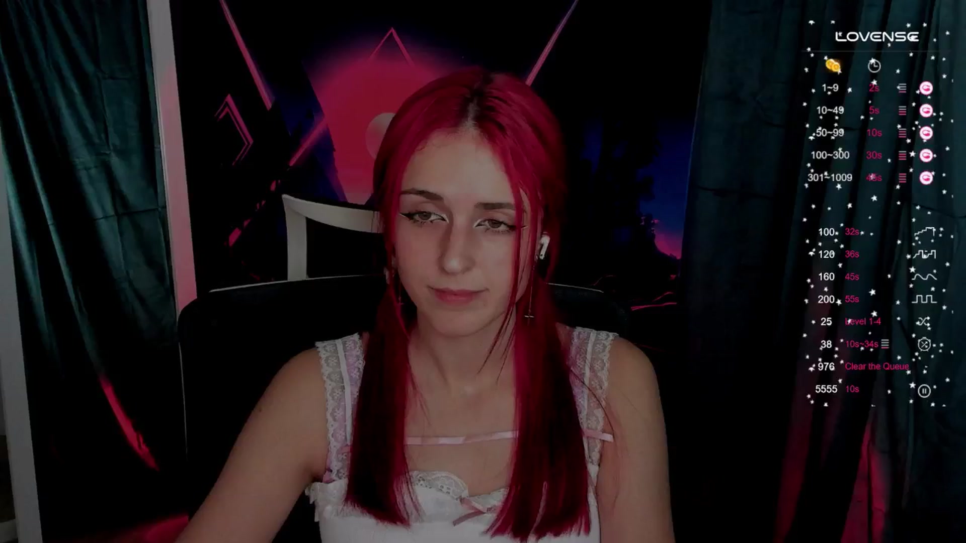 Gallery image thumbnail from Lurenn's myfreecams stream on, 10/07/2024, 23:50 image 3 of 20