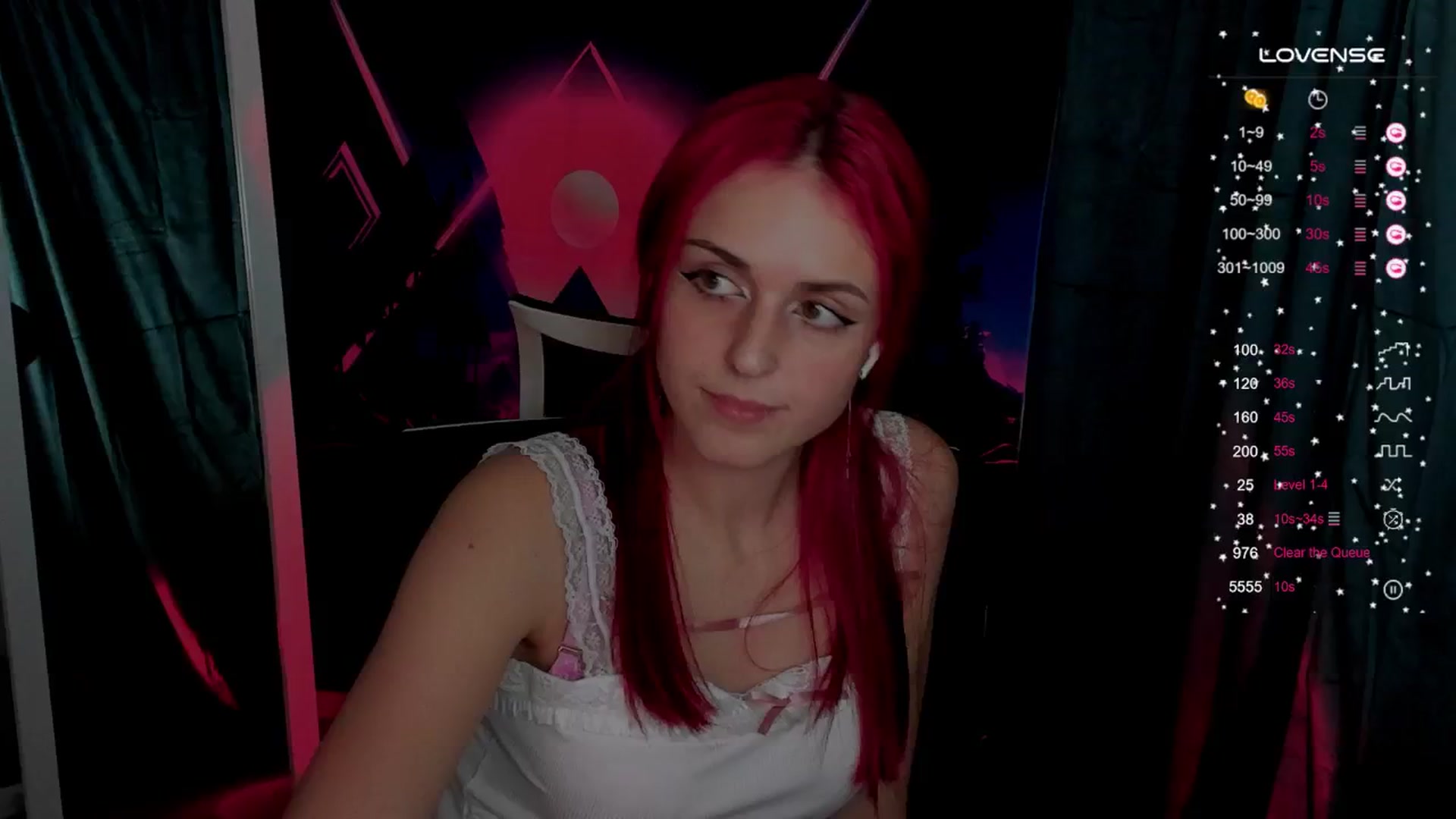 Gallery image thumbnail from Lurenn's myfreecams stream on, 10/08/2024, 01:05 image 7 of 20