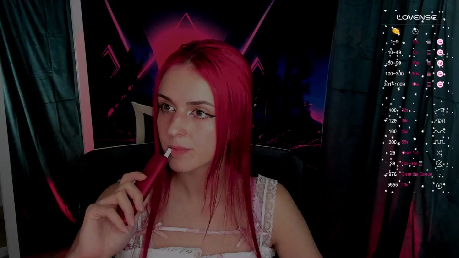 Gallery image thumbnail from Lurenn's myfreecams stream on, 10/08/2024, 01:05 image 18 of 20