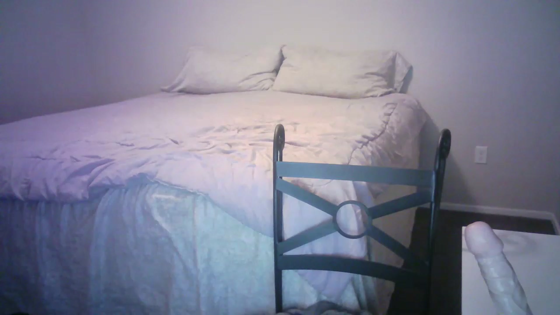 Gallery image thumbnail from LusciousLindz's myfreecams stream on, 12/12/2022, 01:48 image 3 of 20