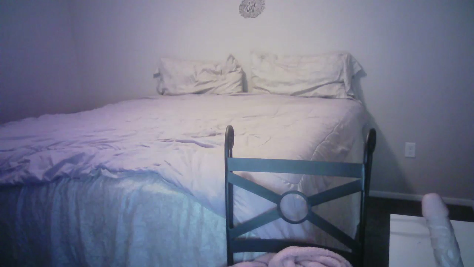 Gallery image thumbnail from LusciousLindz's myfreecams stream on, 12/30/2022, 21:11 image 17 of 20