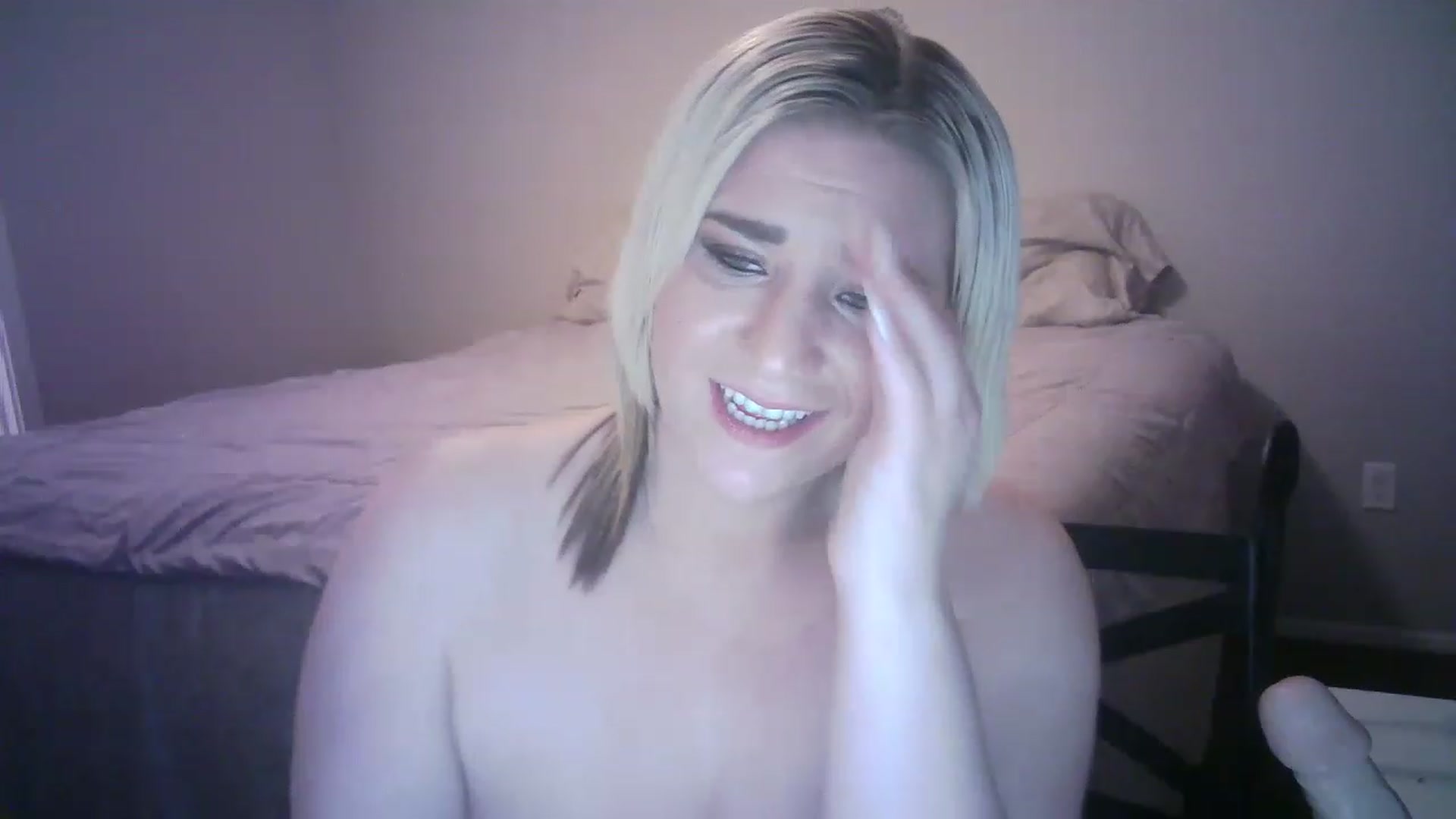Gallery image thumbnail from LusciousLindz's myfreecams stream on, 02/01/2023, 03:39 image 10 of 20