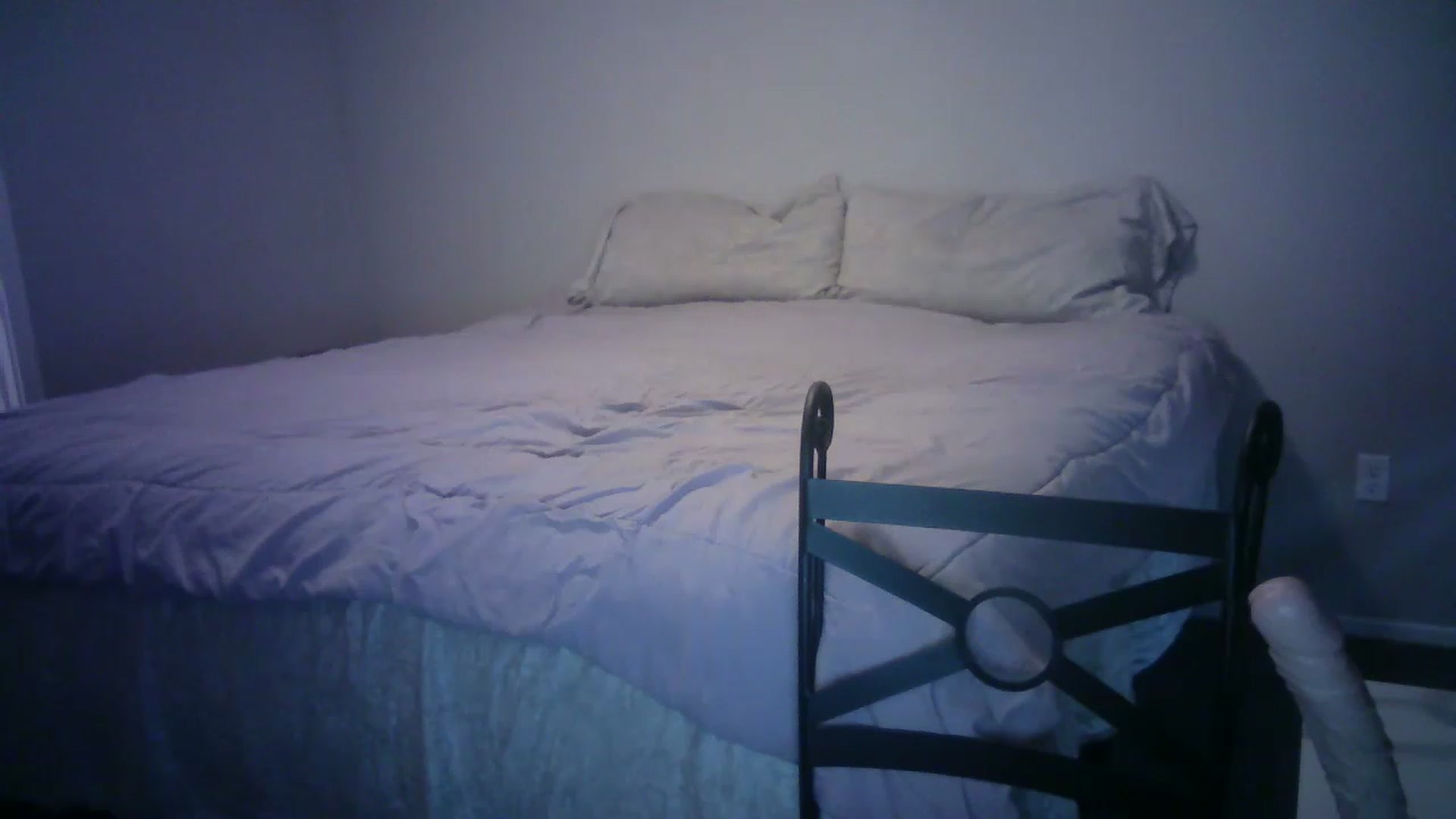 Gallery image thumbnail from LusciousLindz's myfreecams stream on, 04/22/2023, 18:21 image 18 of 20