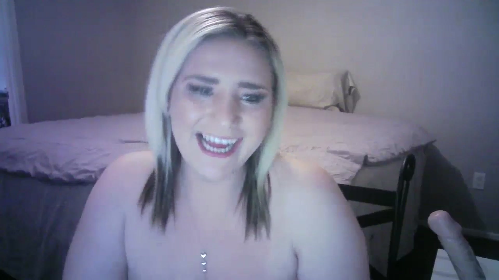 Gallery image thumbnail from LusciousLindz's myfreecams stream on, 07/27/2023, 02:33 image 12 of 20
