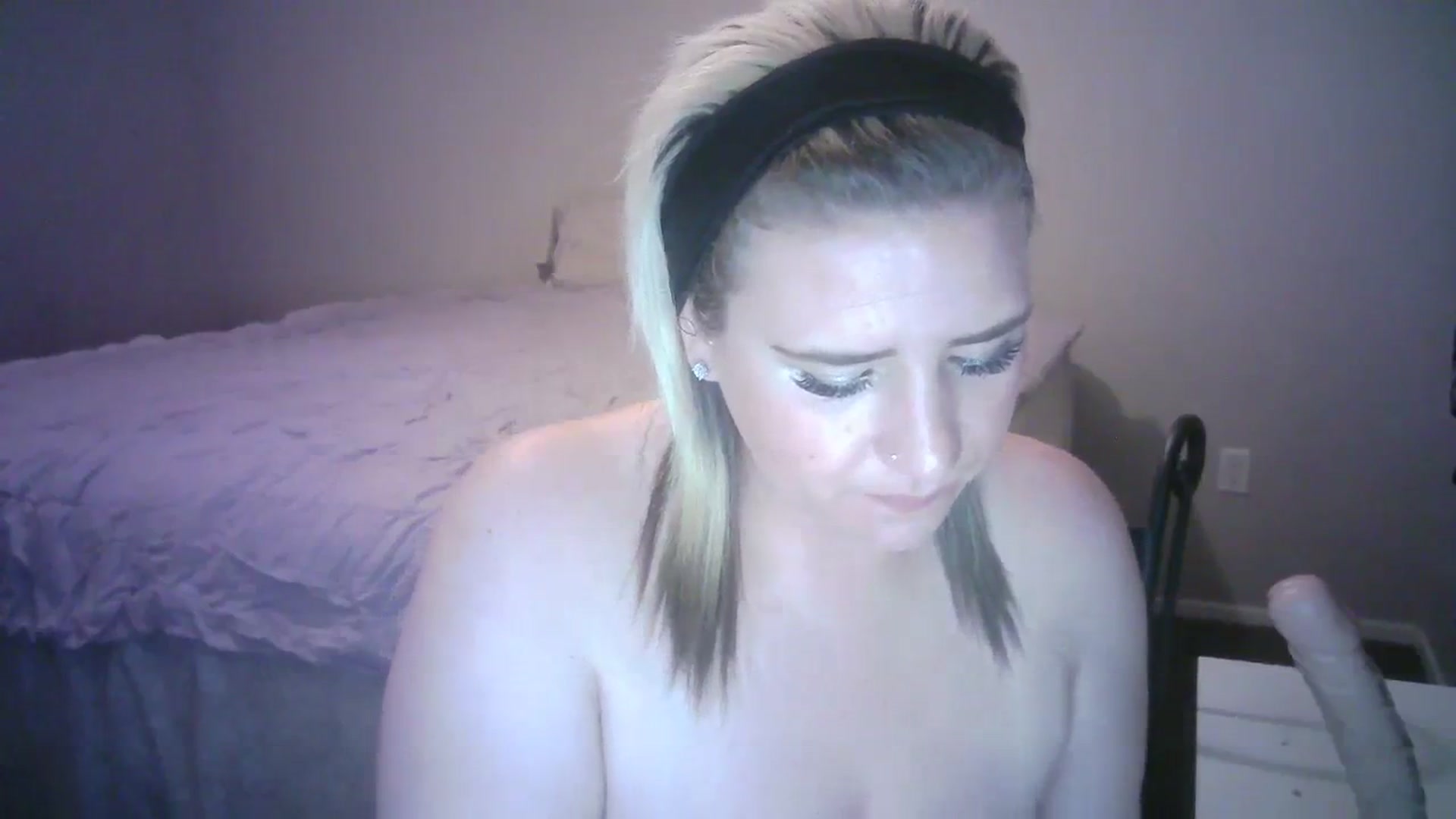 Gallery image thumbnail from LusciousLindz's myfreecams stream on, 12/28/2023, 03:42 image 8 of 20