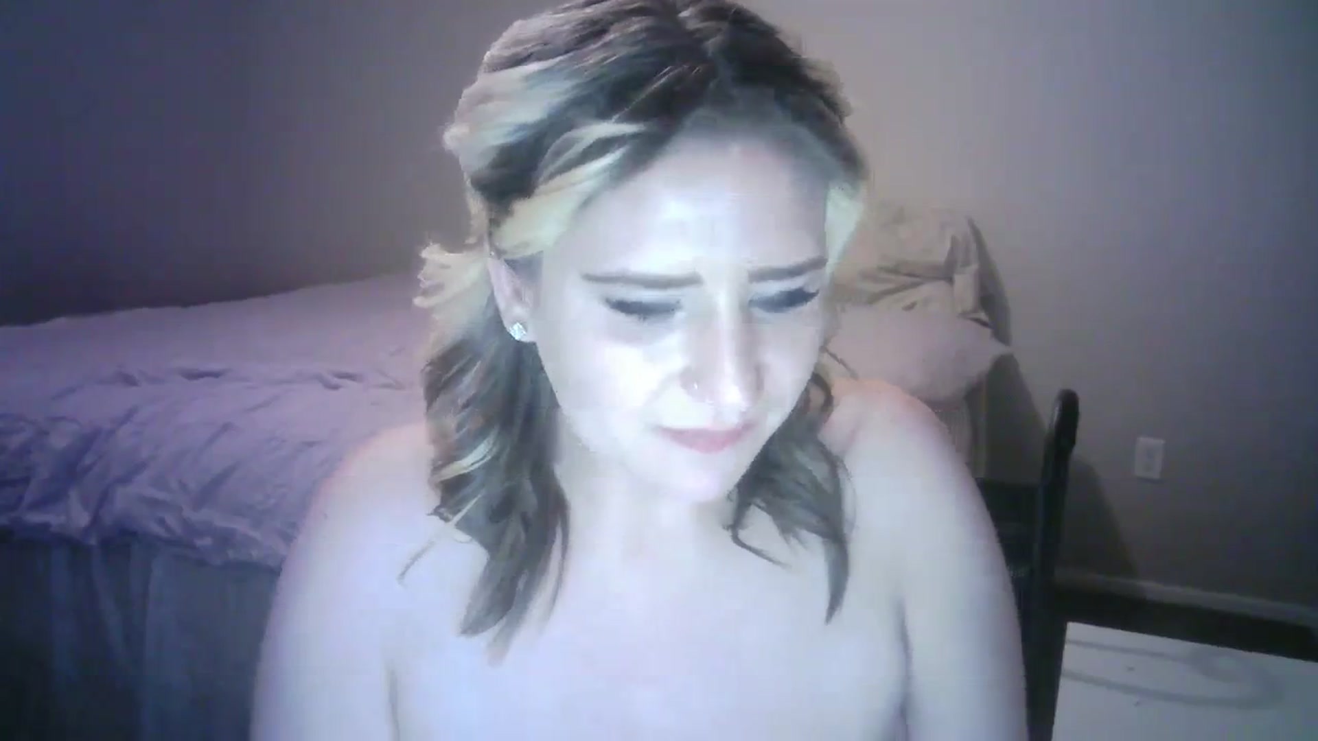 Gallery image thumbnail from LusciousLindz's myfreecams stream on, 01/31/2024, 24:37 image 9 of 20