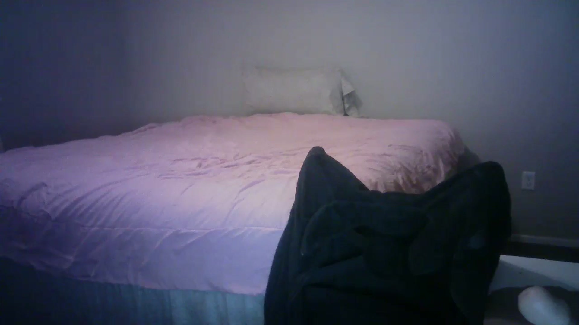 Gallery image thumbnail from LusciousLindz's myfreecams stream on, 04/29/2024, 24:00 image 15 of 20