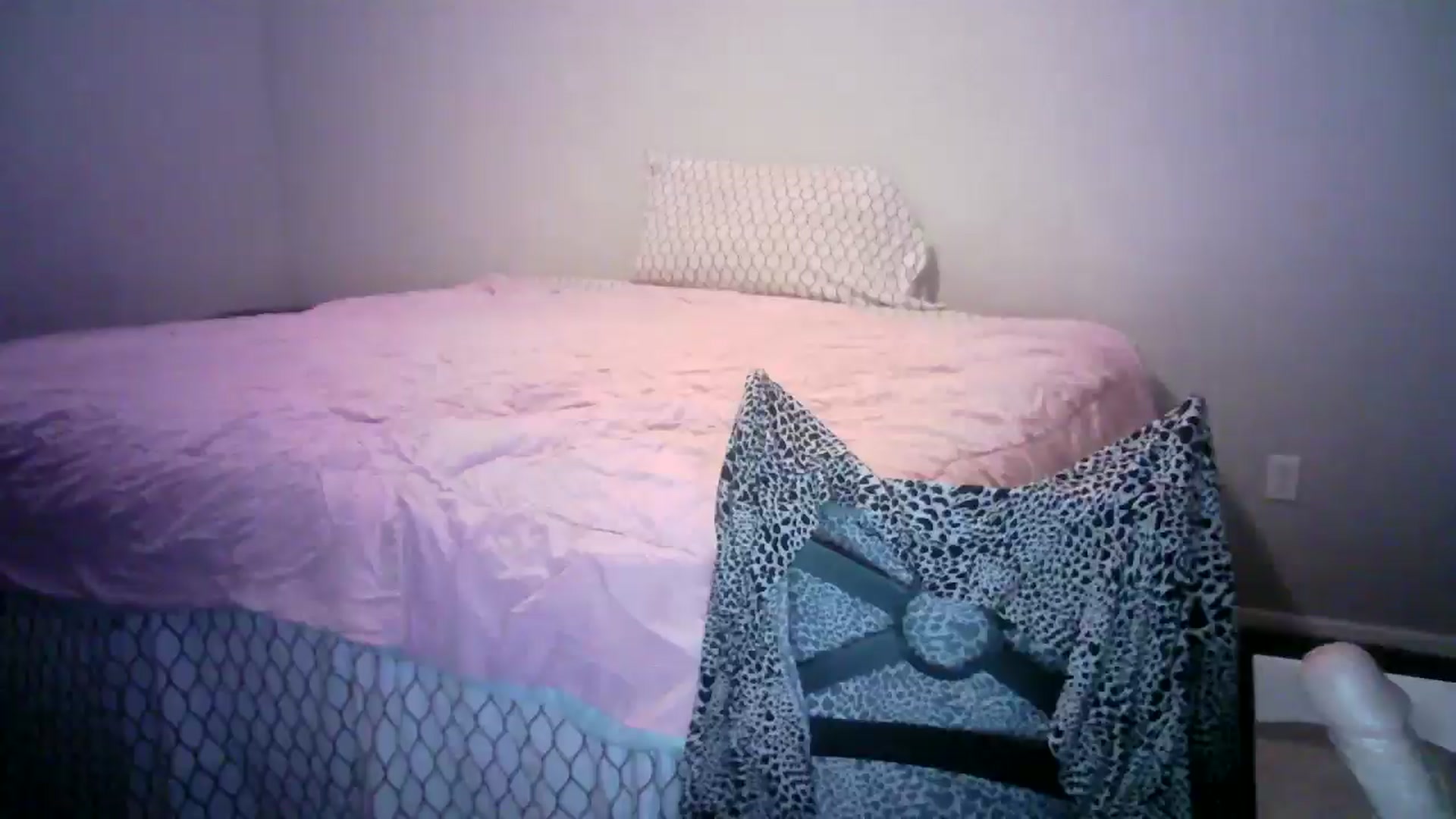 Gallery image thumbnail from LusciousLindz's myfreecams stream on, 09/30/2024, 03:47 image 4 of 20