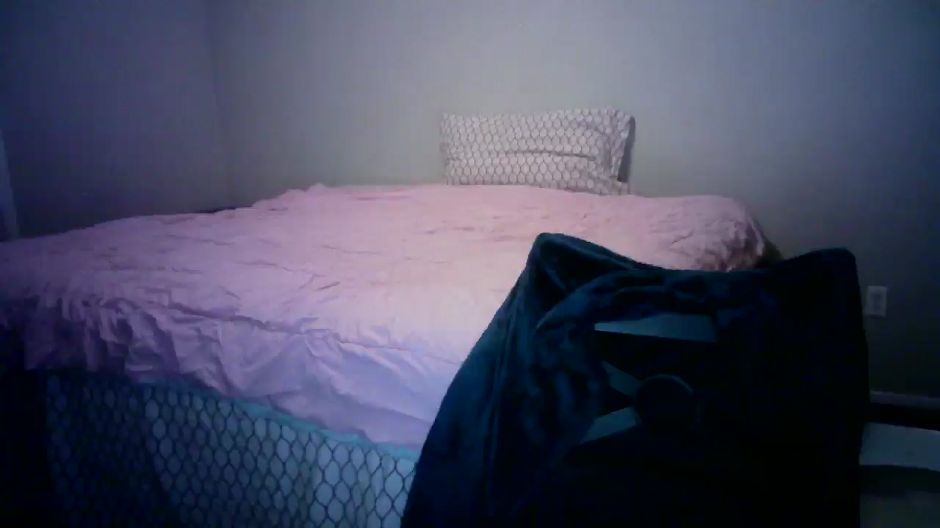 Gallery image thumbnail from LusciousLindz's myfreecams stream on, 12/24/2024, 06:18 image 20 of 20