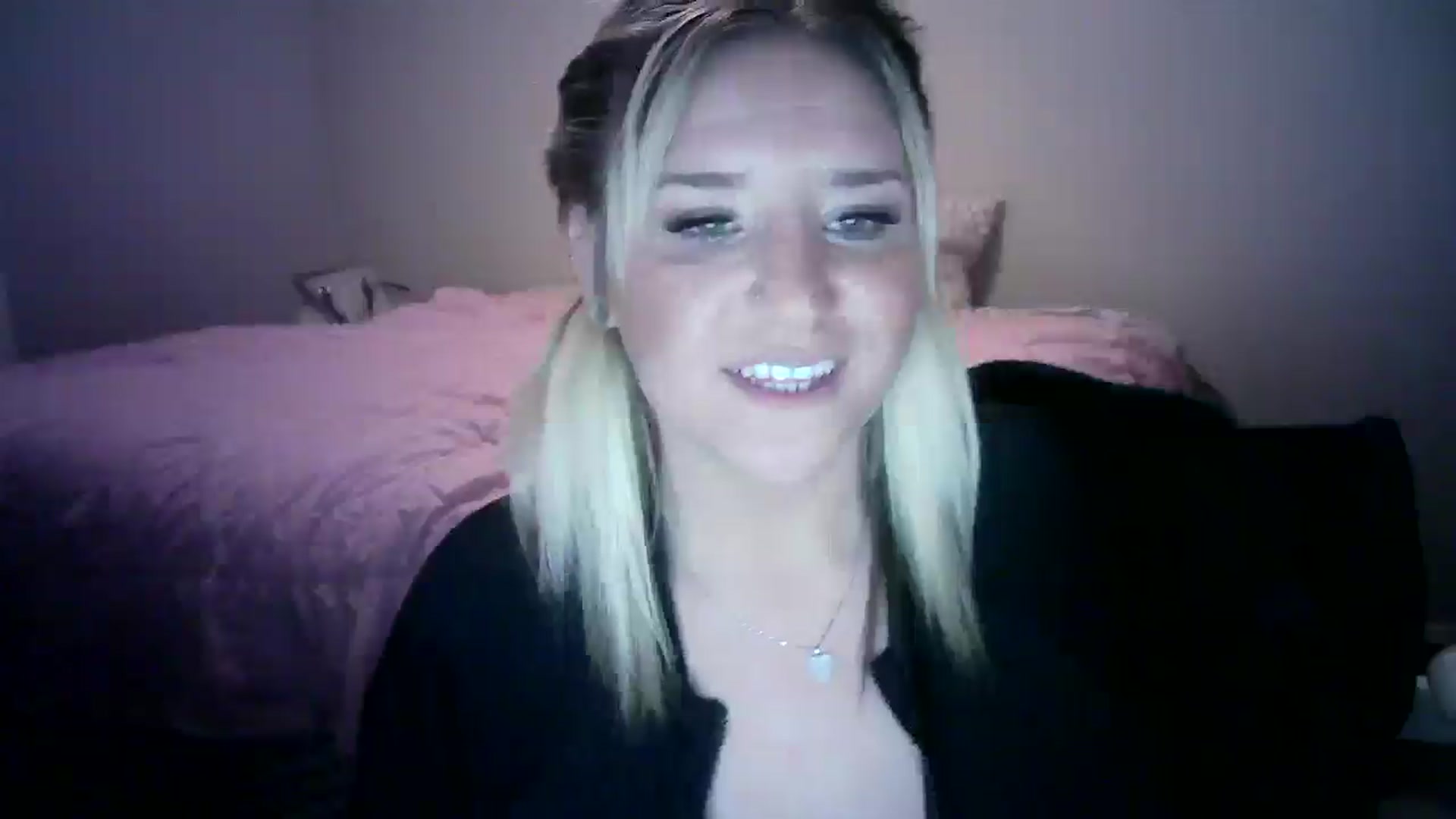 Gallery image thumbnail from LusciousLindz's myfreecams stream on, 12/30/2024, 06:22 image 20 of 20