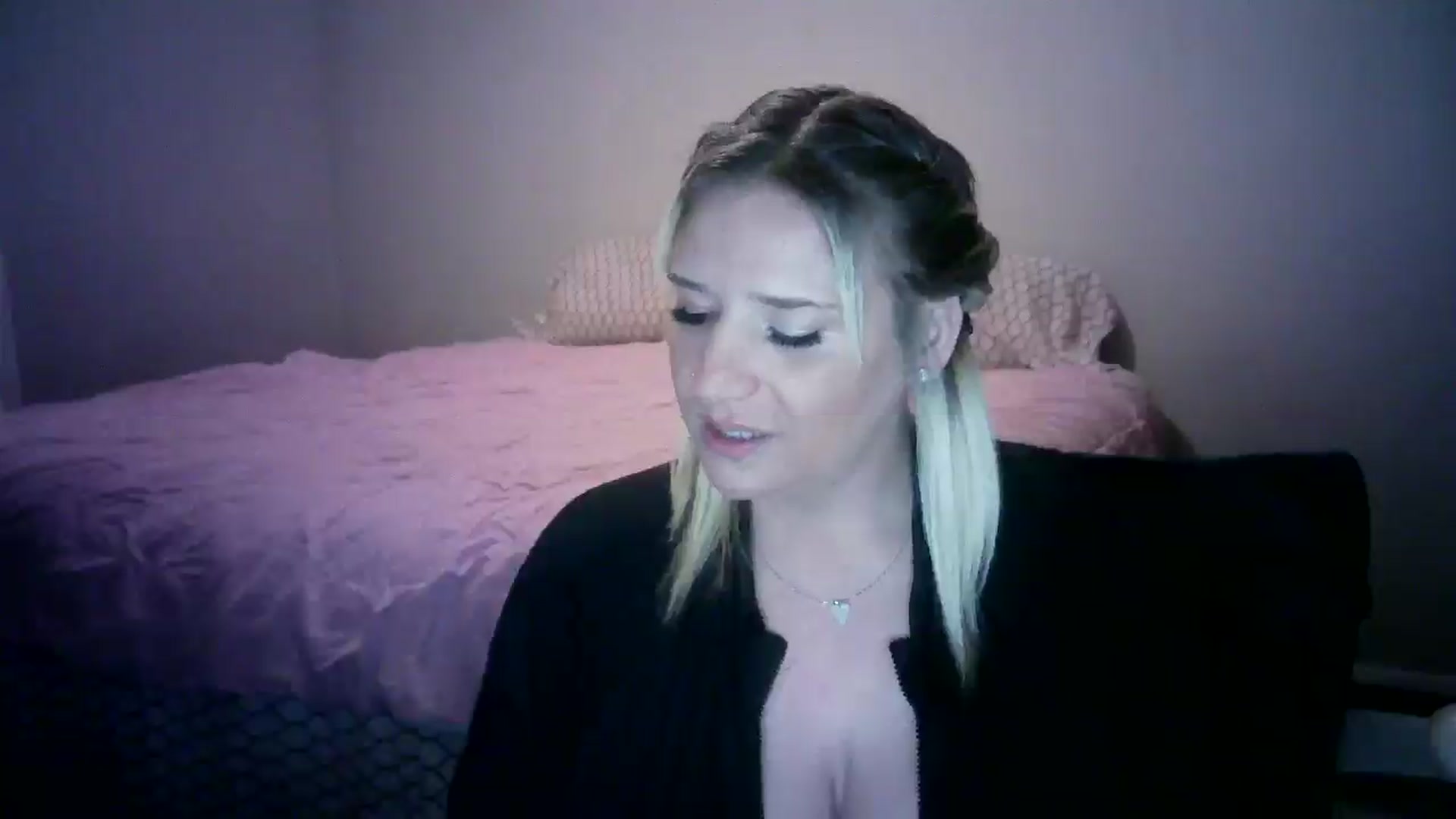 Gallery image thumbnail from LusciousLindz's myfreecams stream on, 12/31/2024, 03:47 image 20 of 20