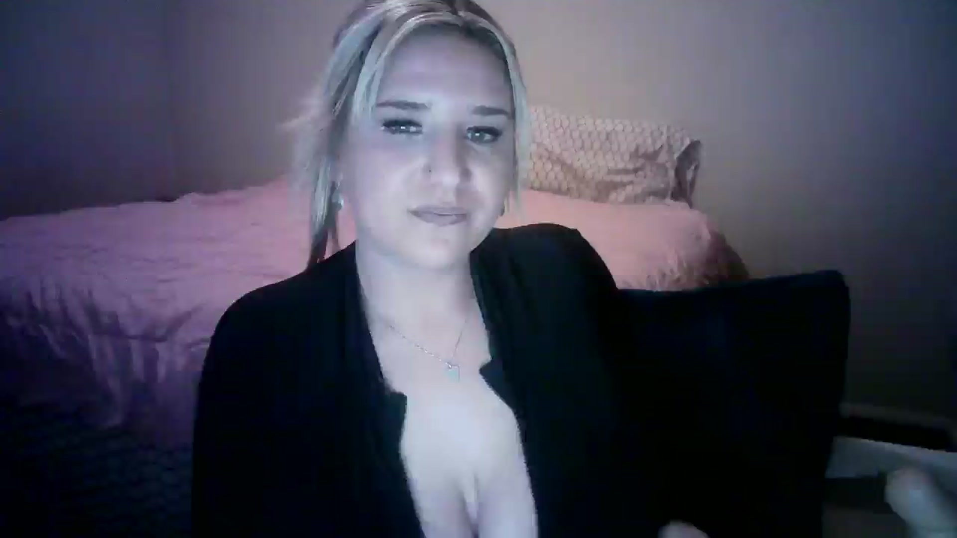 Gallery image thumbnail from LusciousLindz's myfreecams stream on, 01/26/2025, 05:08 image 1 of 20