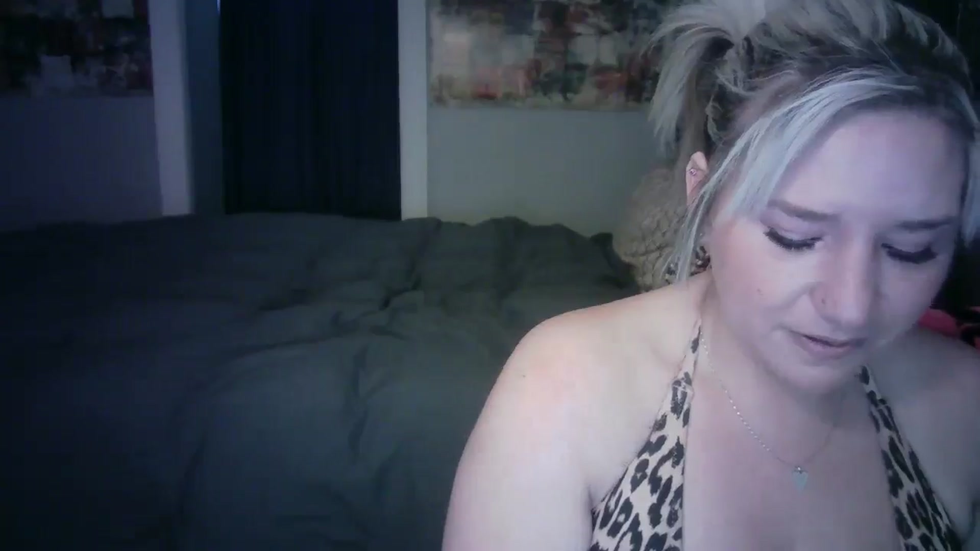 Gallery image thumbnail from LusciousLindz's myfreecams stream on, 04/28/2025, 14:30 image 11 of 20