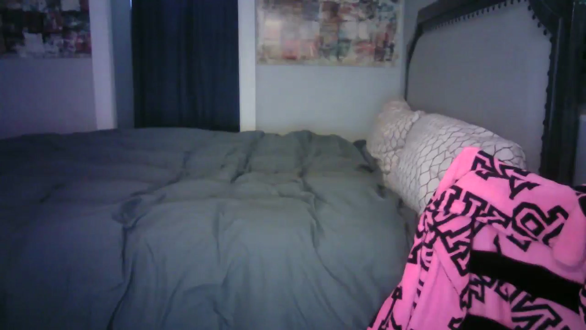 Gallery image thumbnail from LusciousLindz's myfreecams stream on, 04/28/2025, 14:30 image 16 of 20