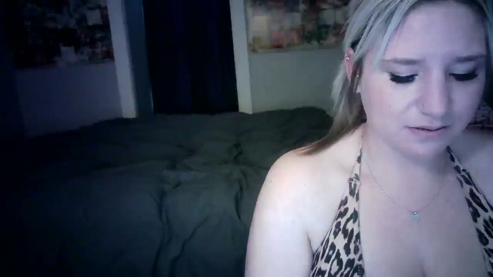 Gallery image thumbnail from LusciousLindz's myfreecams stream on, 05/14/2025, 14:54 image 5 of 20