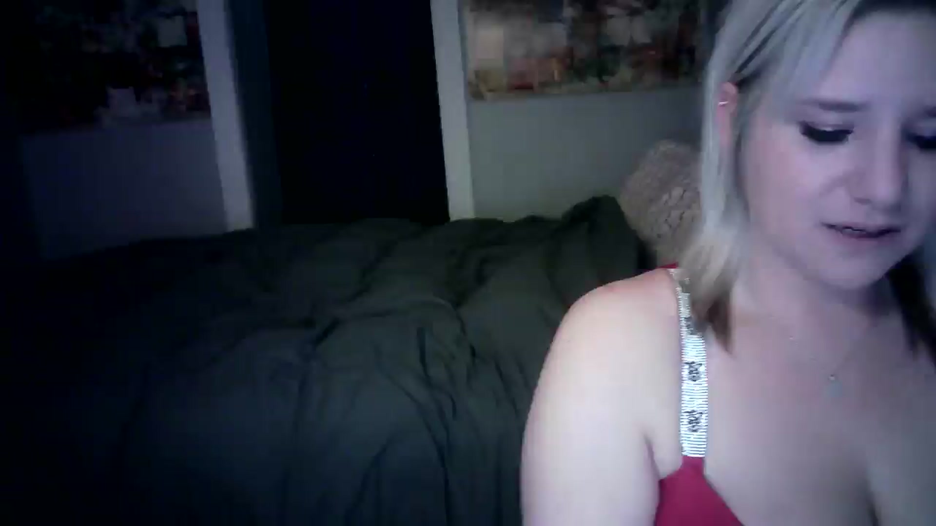 Gallery image thumbnail from LusciousLindz's myfreecams stream on, 05/15/2025, 17:40 image 11 of 20