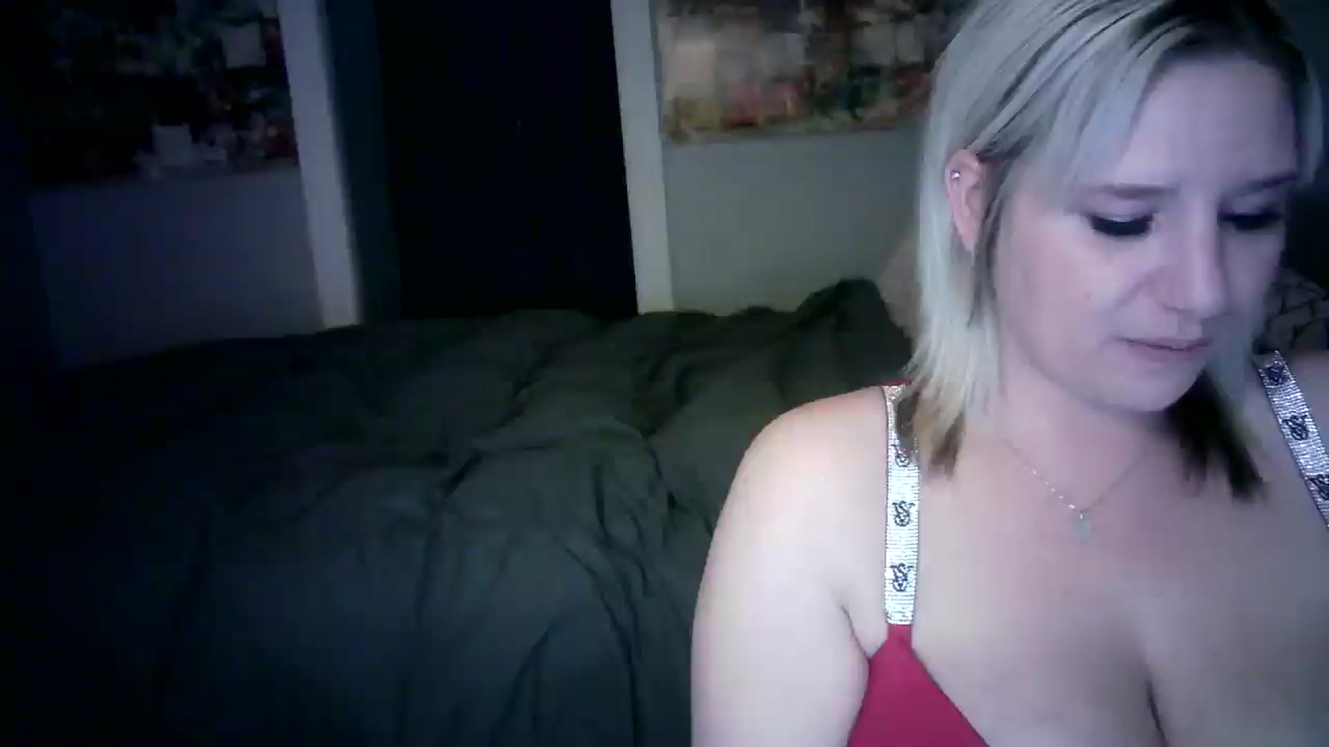 Gallery image thumbnail from LusciousLindz's myfreecams stream on, 05/15/2025, 17:40 image 16 of 20