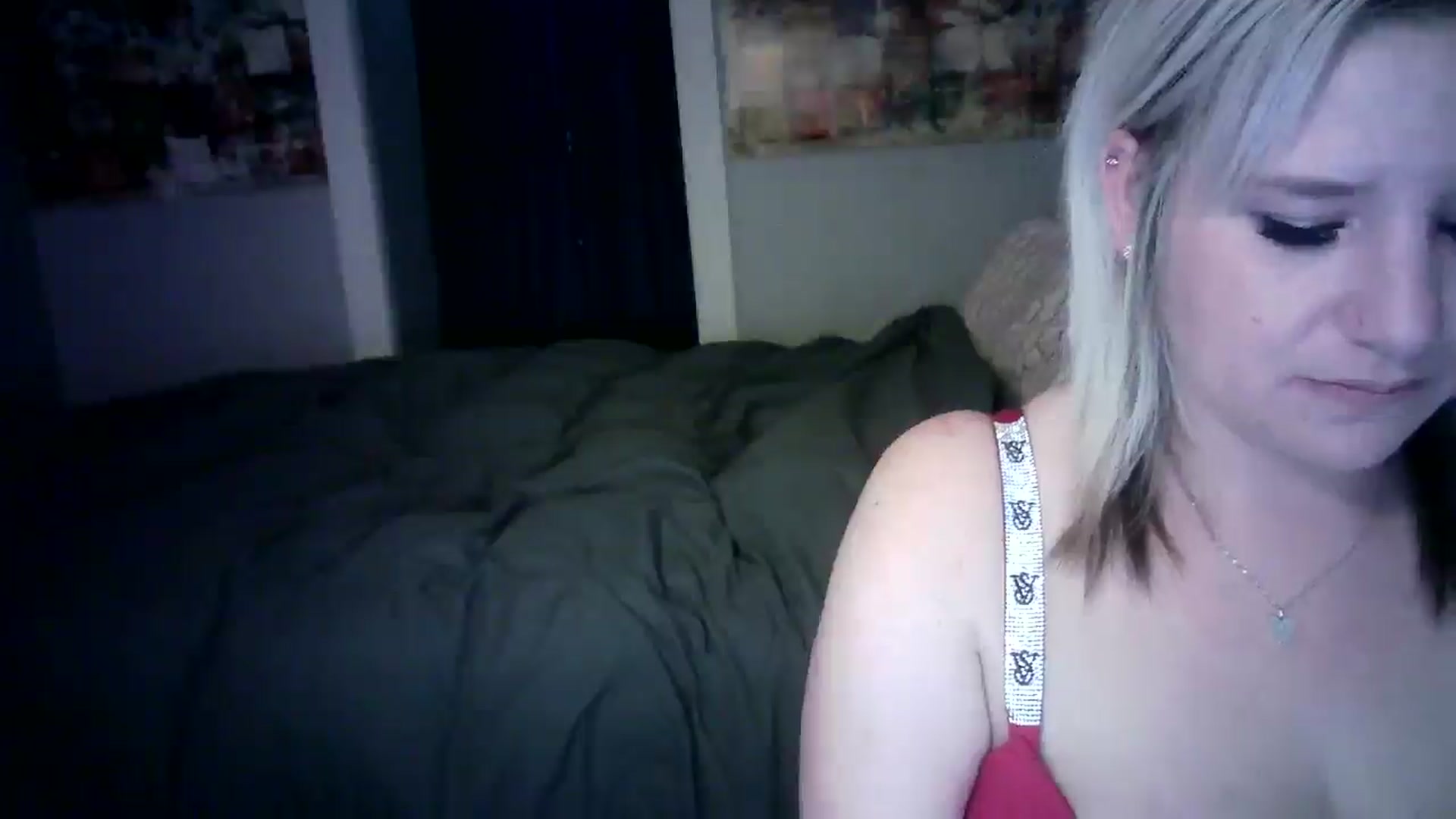 Gallery image thumbnail from LusciousLindz's myfreecams stream on, 05/15/2025, 17:40 image 5 of 20