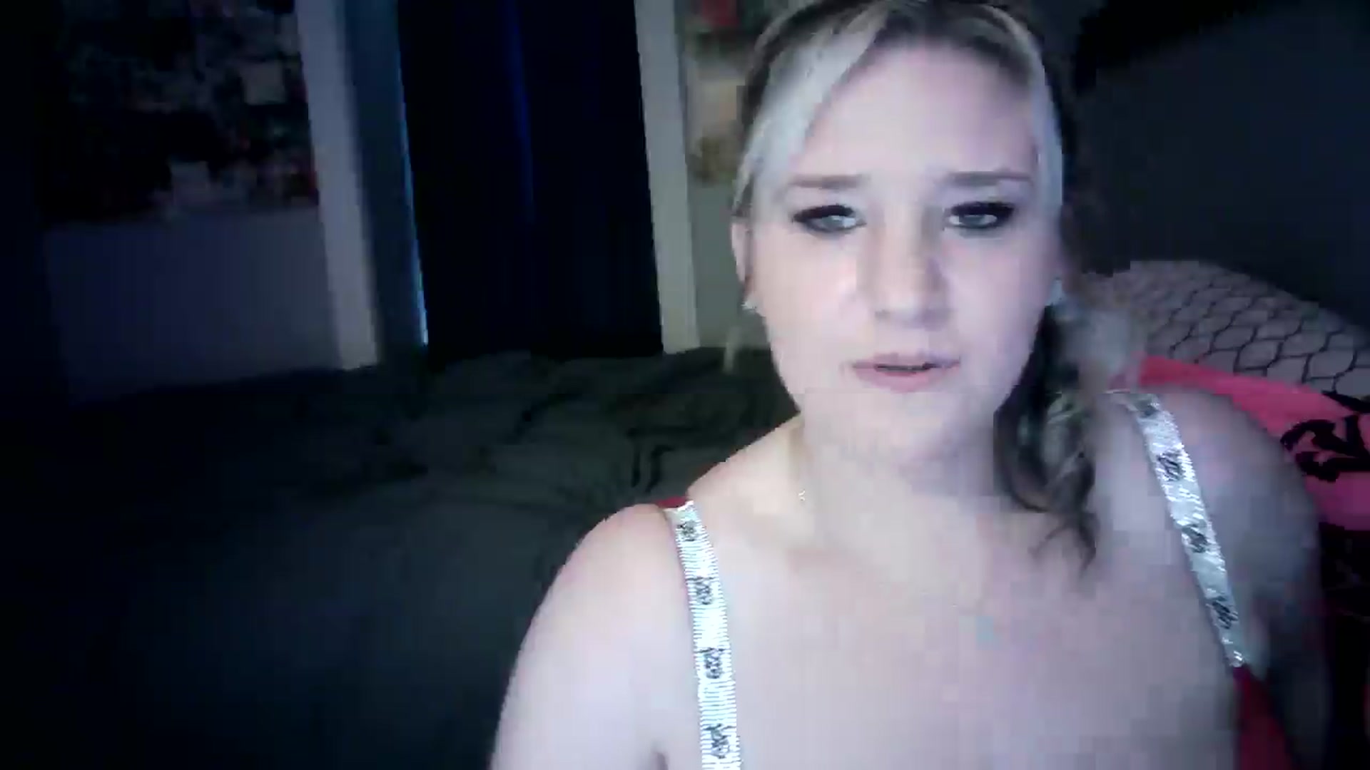 Gallery image thumbnail from LusciousLindz's myfreecams stream on, 05/20/2025, 15:33 image 14 of 20