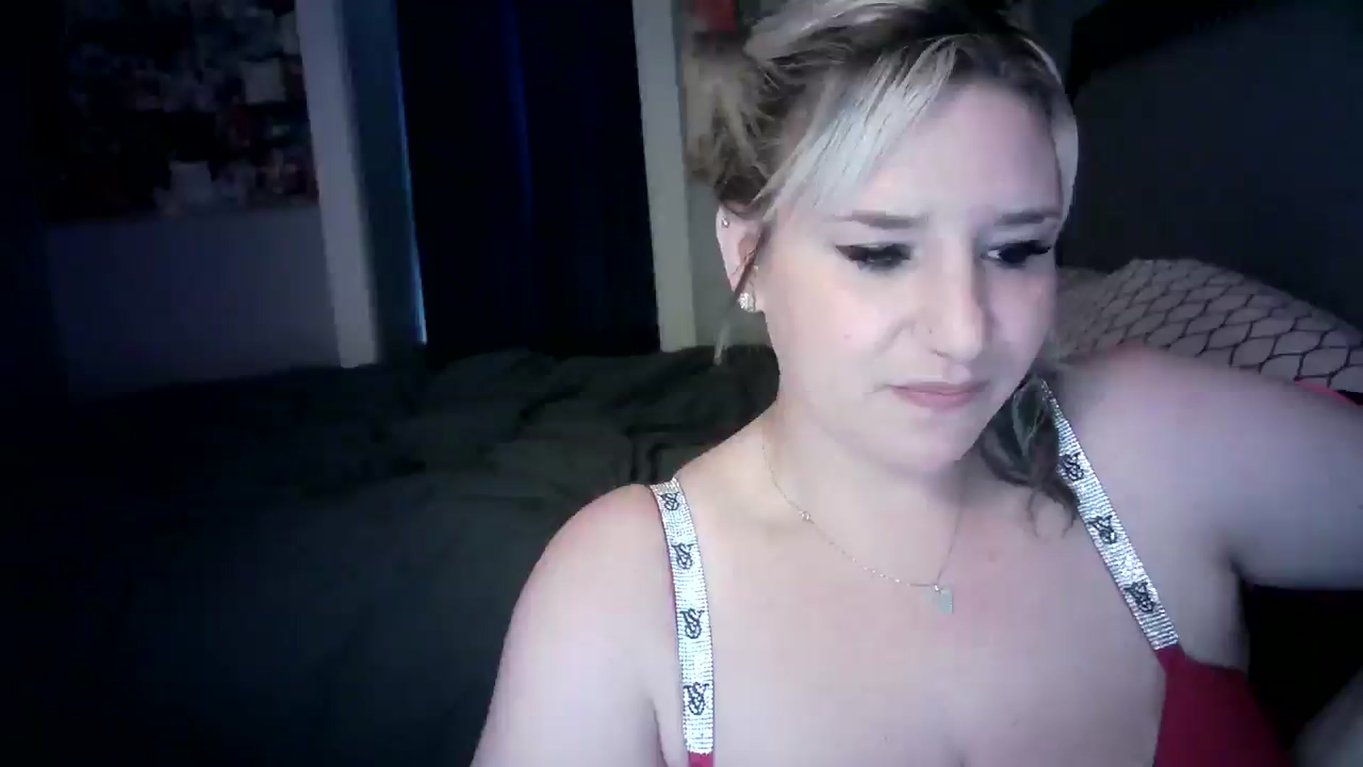 Gallery image thumbnail from LusciousLindz's myfreecams stream on, 05/20/2025, 15:33 image 19 of 20